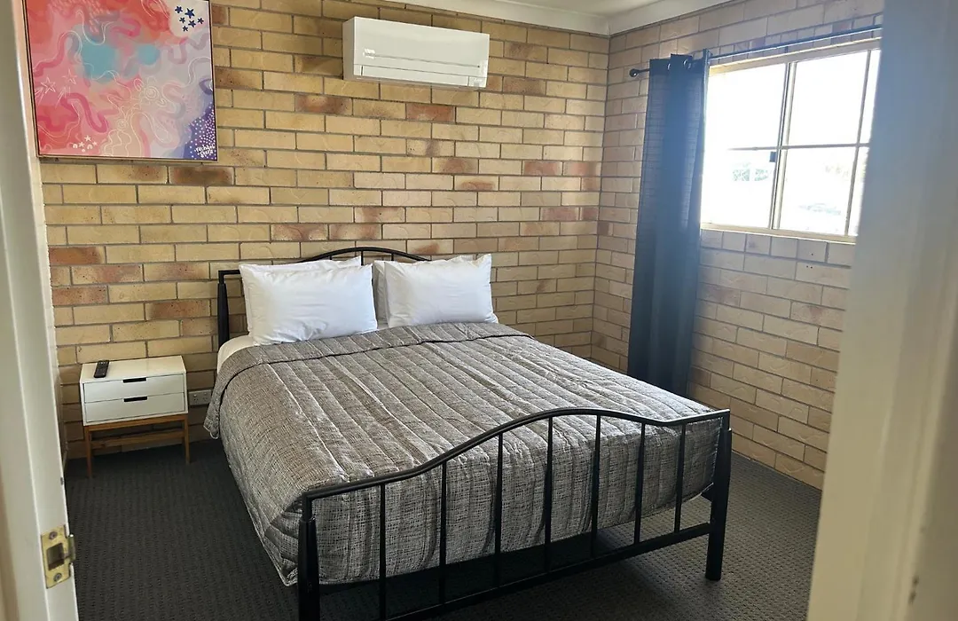 Starlight Motor Inn-1