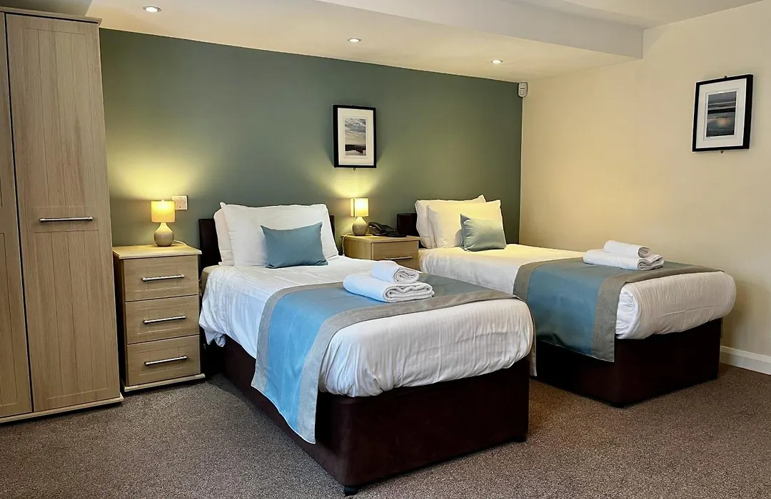 The Auckland Hotel-1
