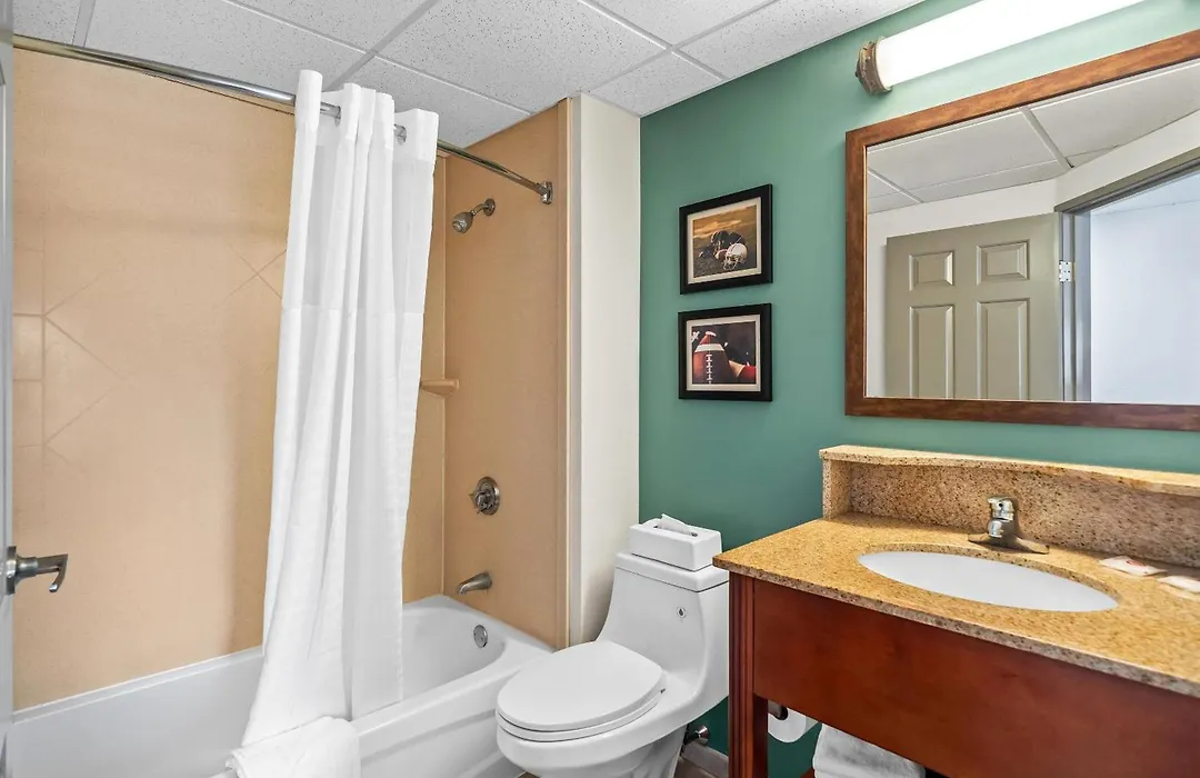 Comfort Inn Foxboro - Mansfield-1