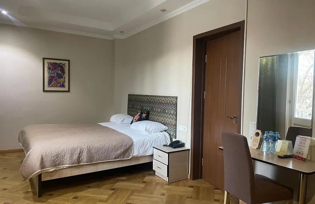 Hotel Frida-1