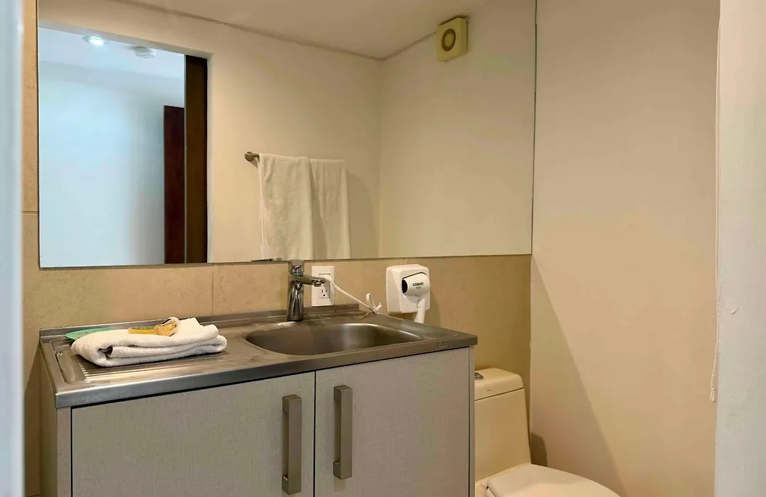 Kubo Hotel & Business Center-1