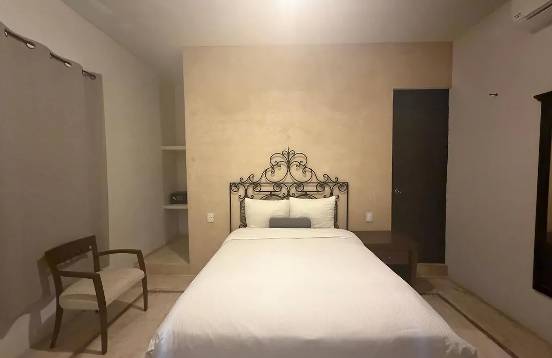Art 64 Guest House - Adults Only-1