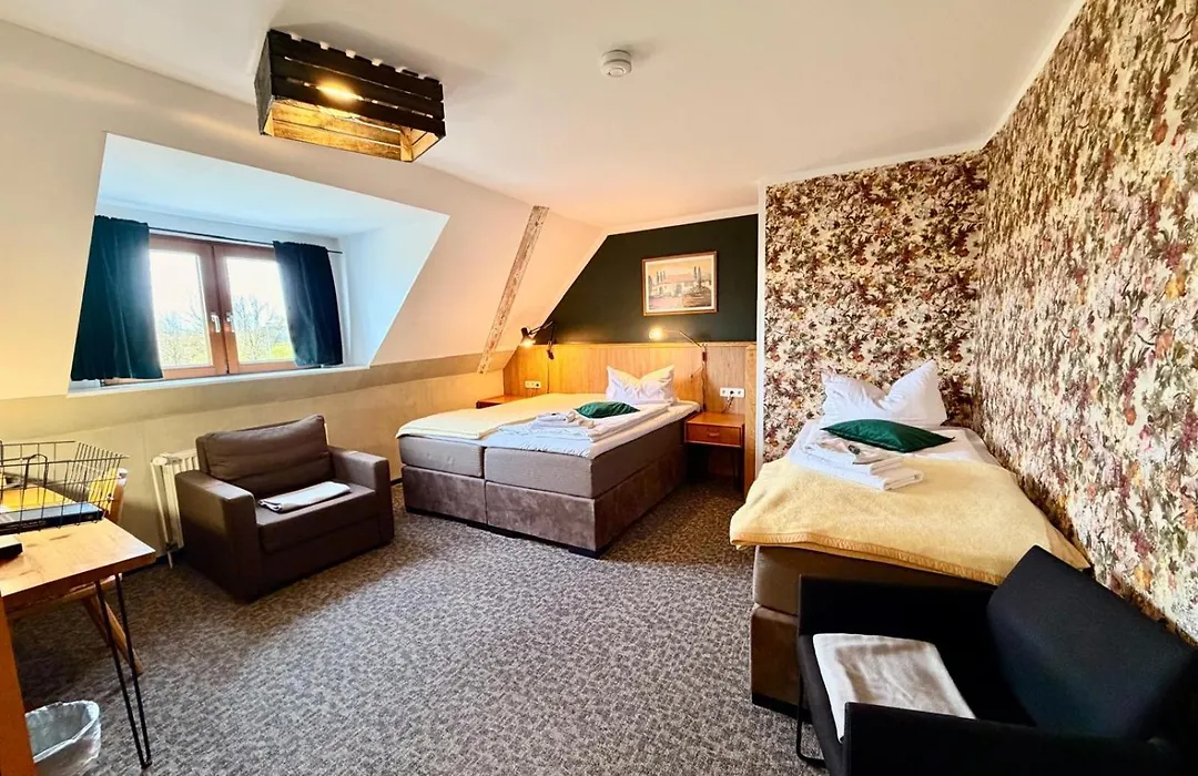Hotel Kraus Ruhiges Hotel in Bielefeld-Heepen, kostenloser Parkplatz-1