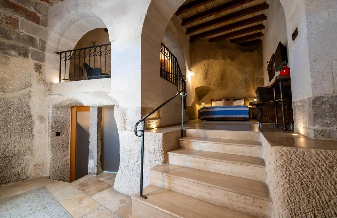 Design Cave Hotel-1