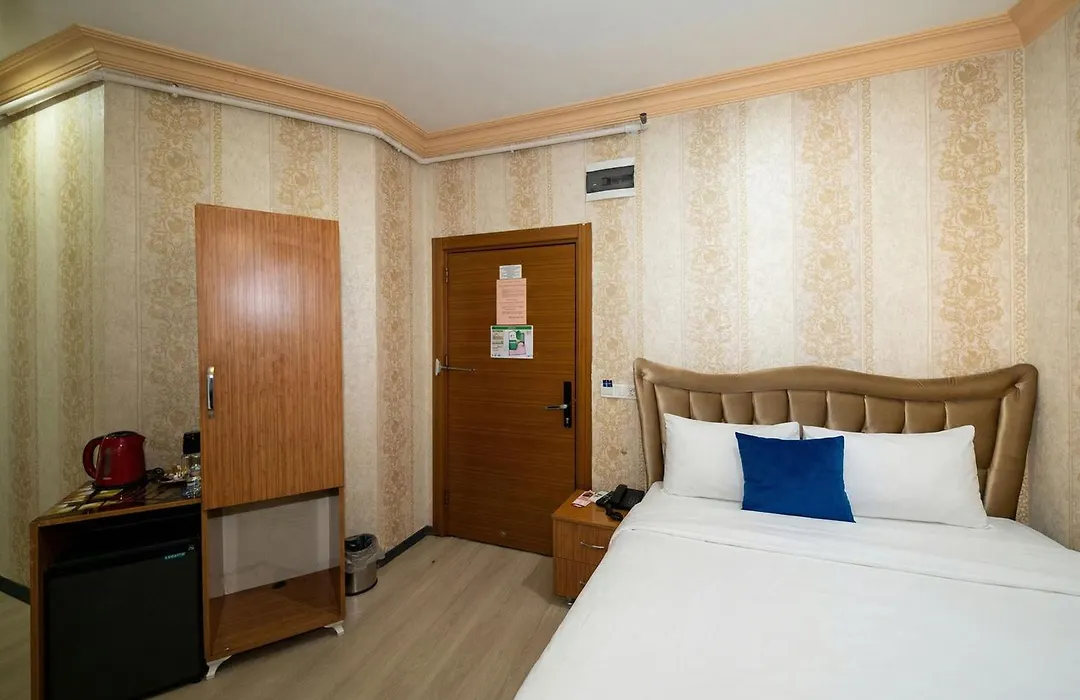 Maxwell Hotel-1