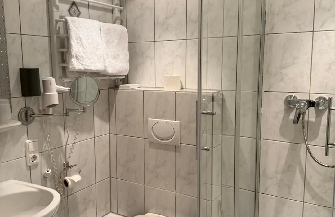 Hotel Alt Montjoie-1