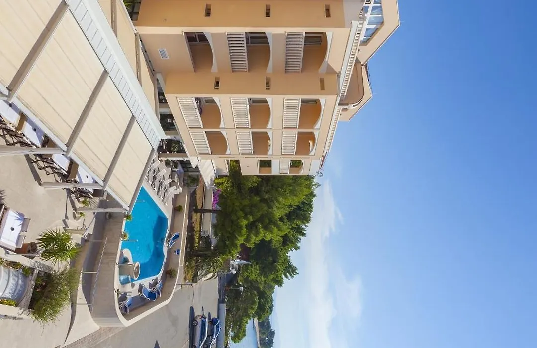 Aparthotel Milenij-1