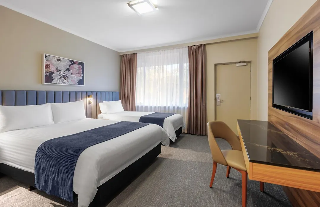 Best Western Plus Travel Inn-1