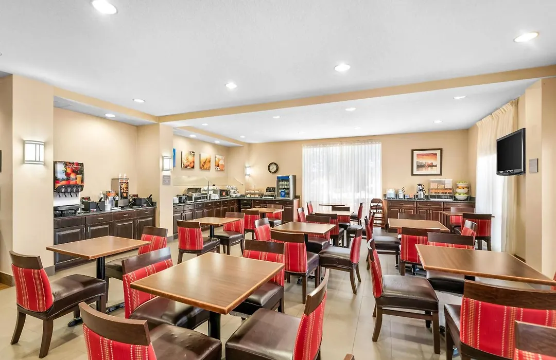 Comfort Suites Orlando International Airport-1