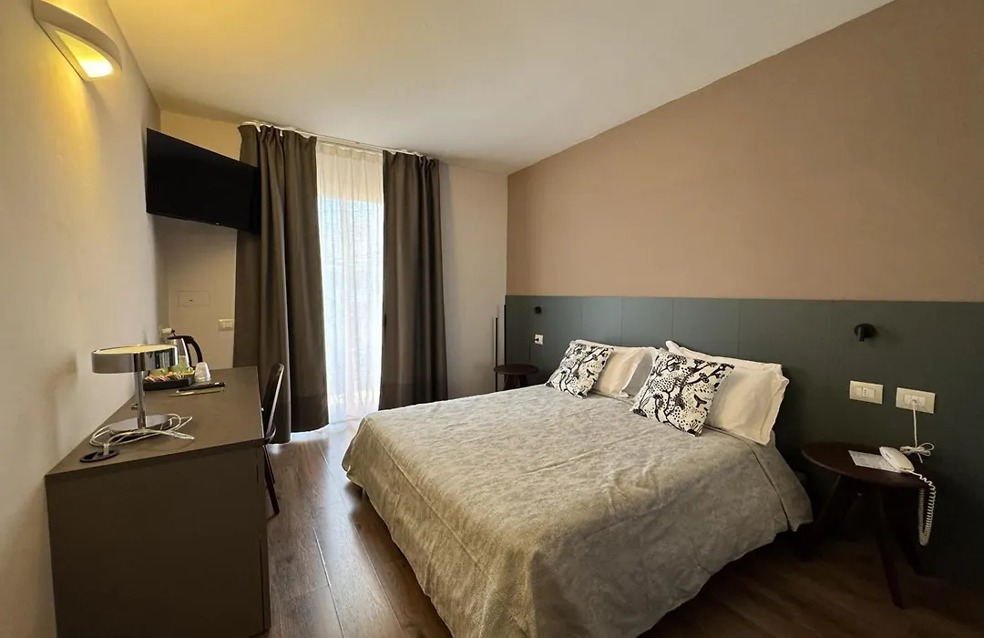 Hotel Royal-1