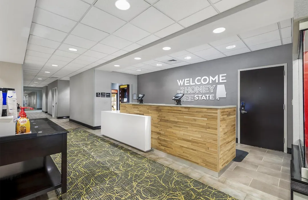 Hampton Inn Birmingham/Leeds-1