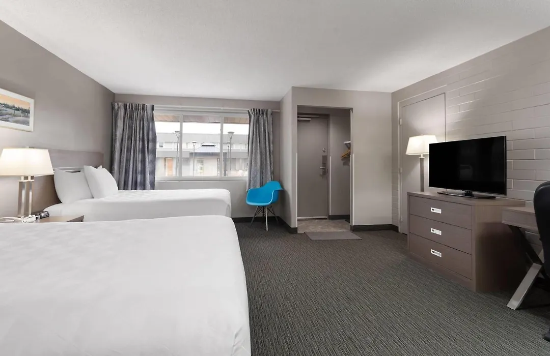 Travelodge By Wyndham Grande Prairie-1