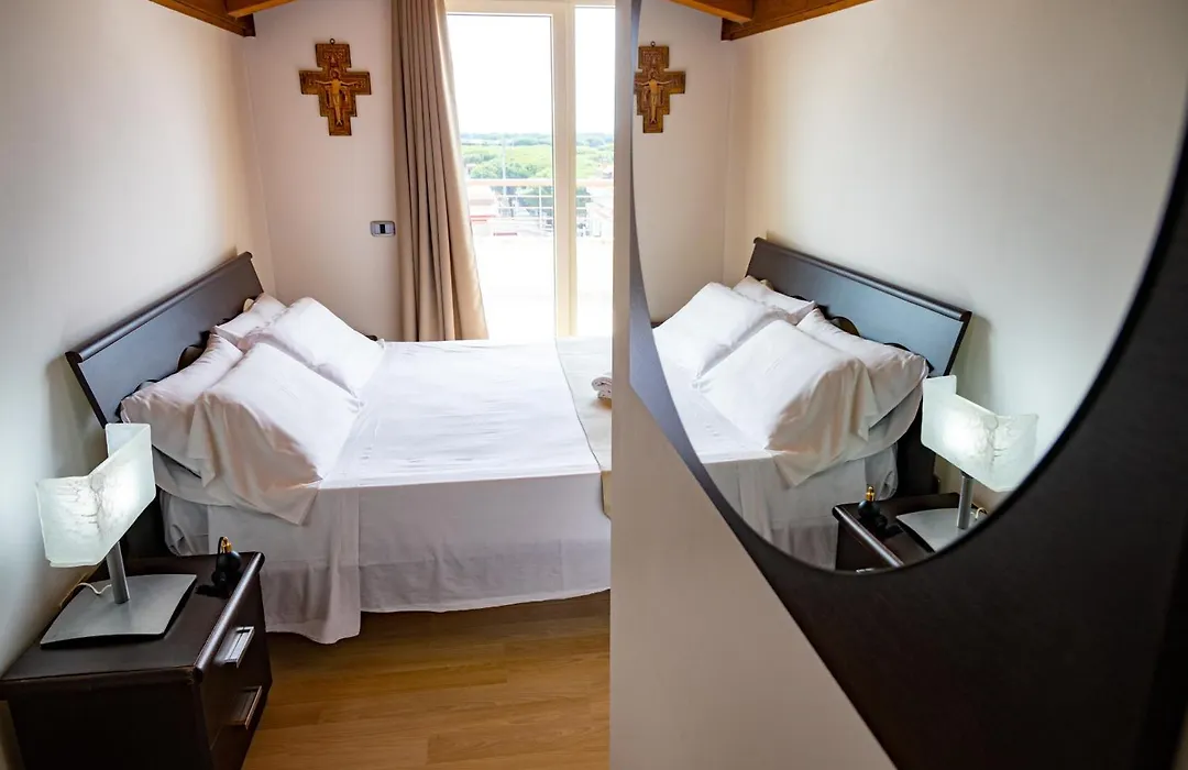 Residence Mediterraneo - Ombrellone Incluso Dal 23 Maggio Al 20 Settembre-1