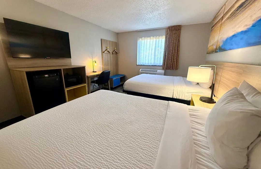 Days Inn By Wyndham Orange Park/Jacksonville-1