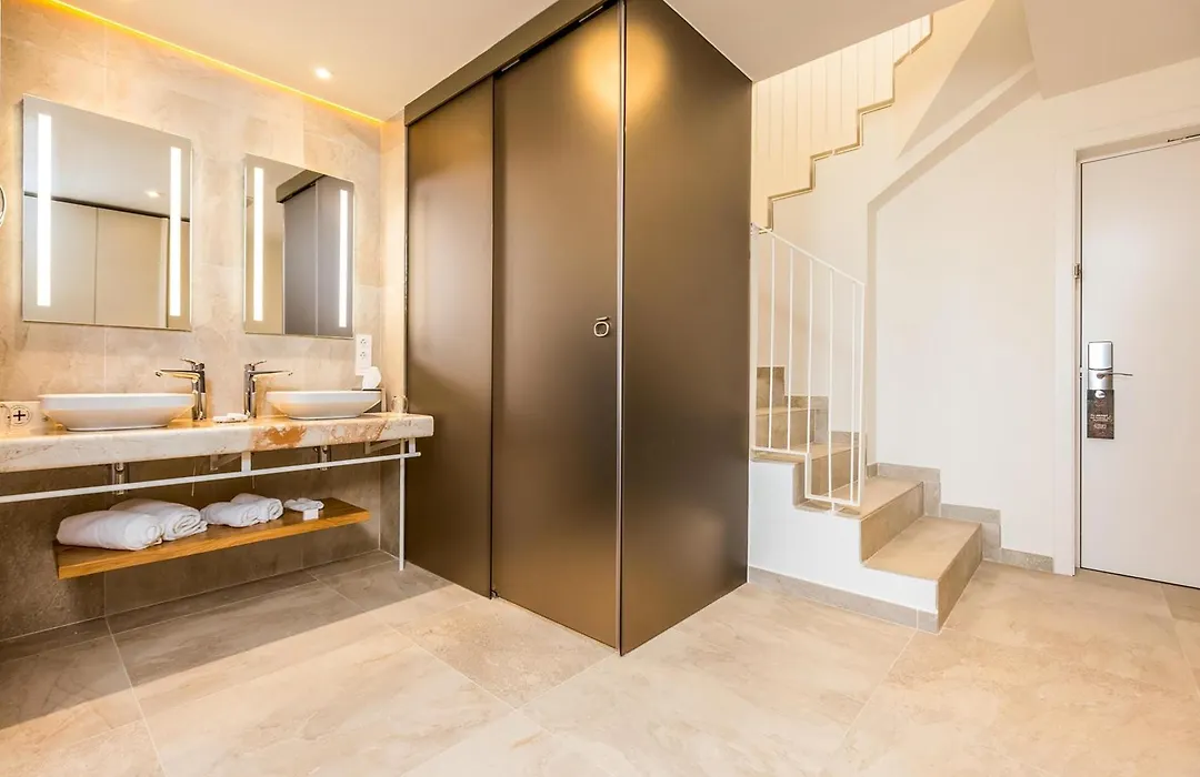 Higueron Hotel Malaga, Curio Collection By Hilton (Adults Only)-1