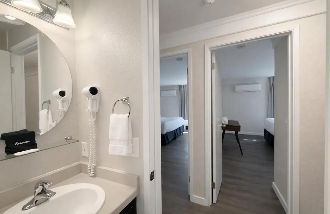 Friday Harbor Suites-1