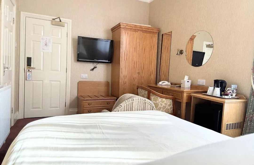 Welbeck Hotel & Apartments Iom-1