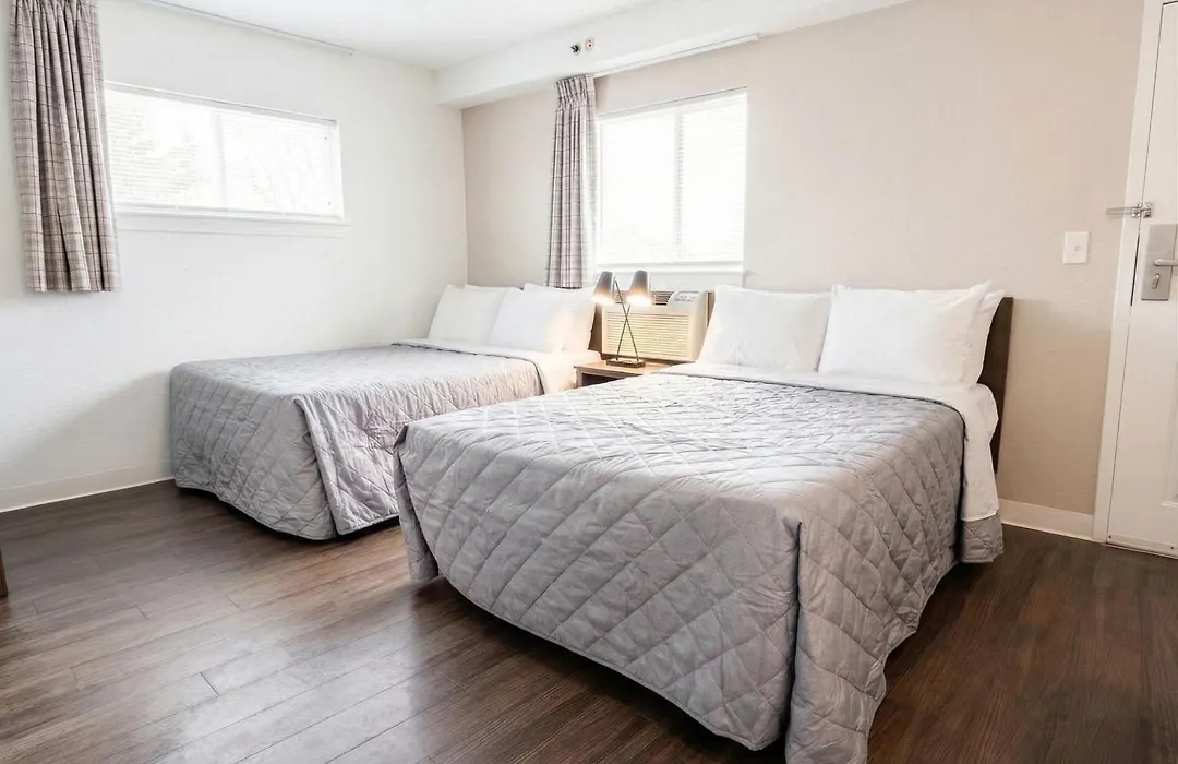 Intown Suites Extended Stay Louisville Ky - Preston Hwy-1