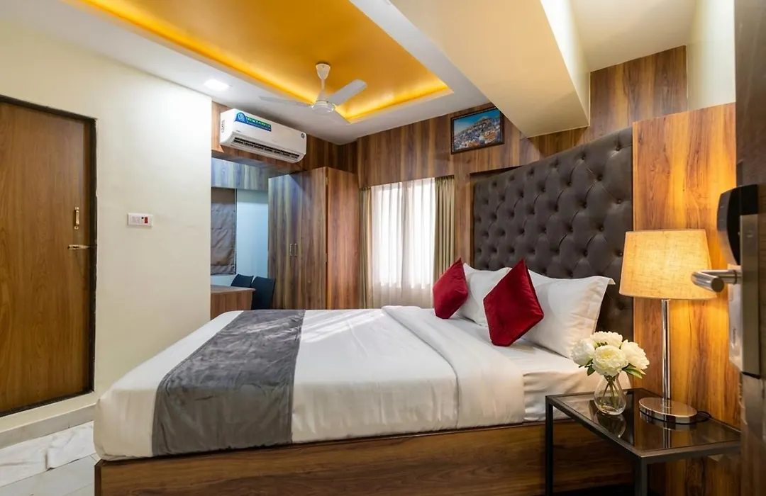 Hotel Ashyana - Near To Grant Road Station Mumbai-1