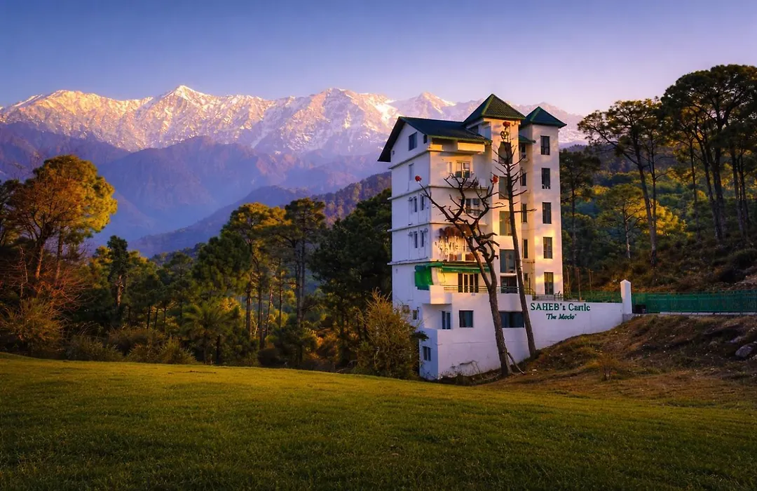 Hotel Saheb'S Castle - Best Mountain View & Jacuzzi Suites, Mcleodganj-1