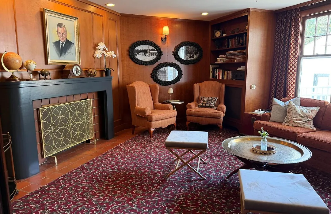 Crown Mansion Boutique Hotel & Villas-1