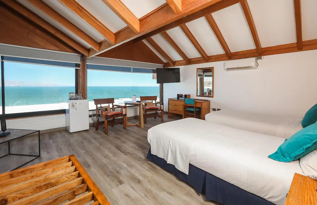 Hotel Oceanic-1