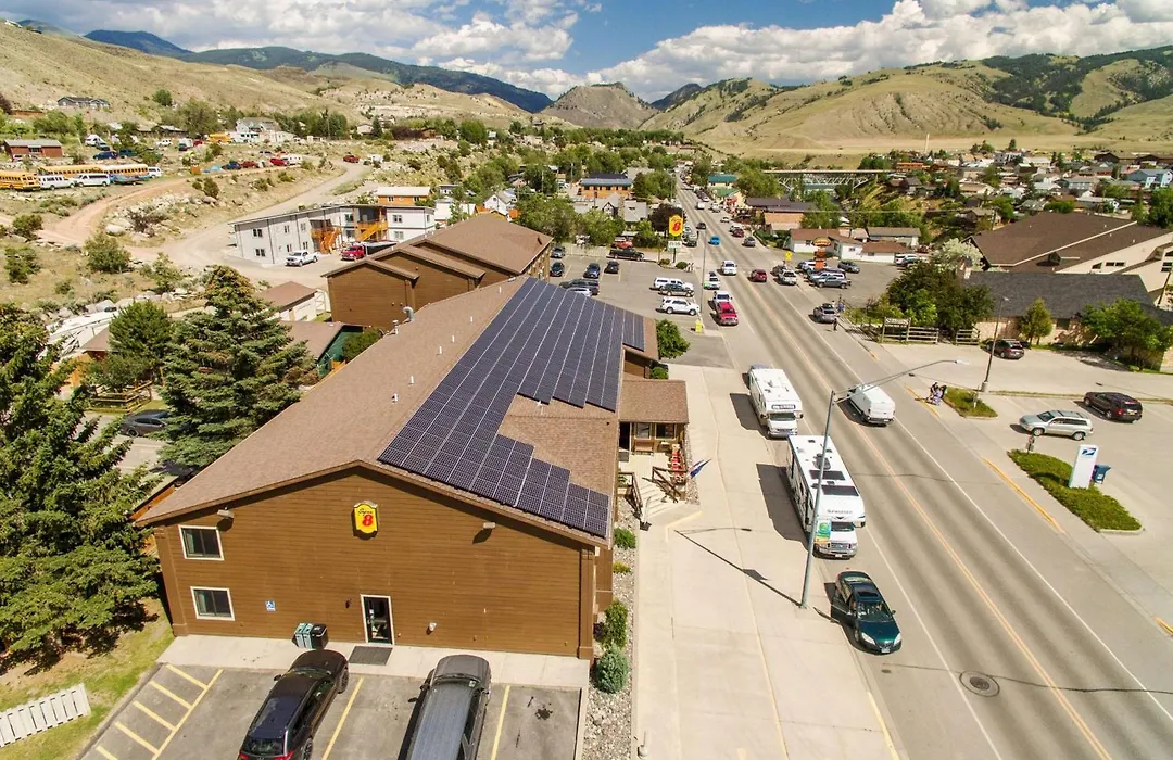 Super 8 By Wyndham Gardiner/Yellowstone Park Area-1