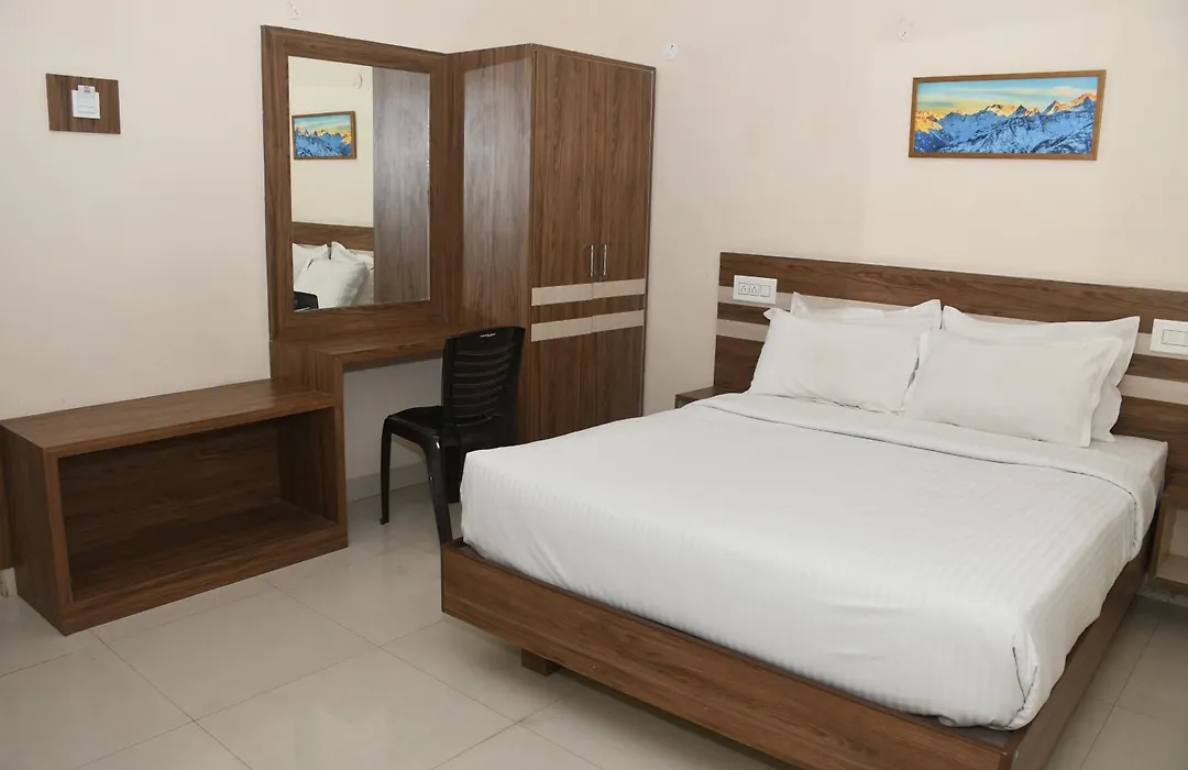 Vasantham Inn-1