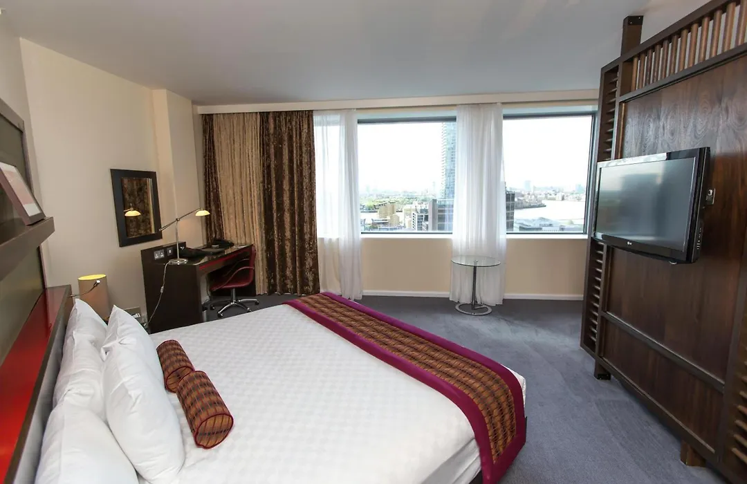 Hilton London Canary Wharf-1