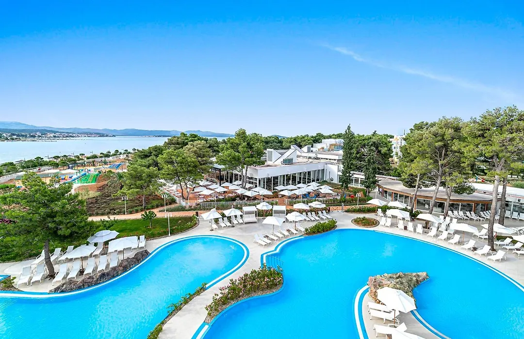 Amadria Park Family Hotel Jakov-1