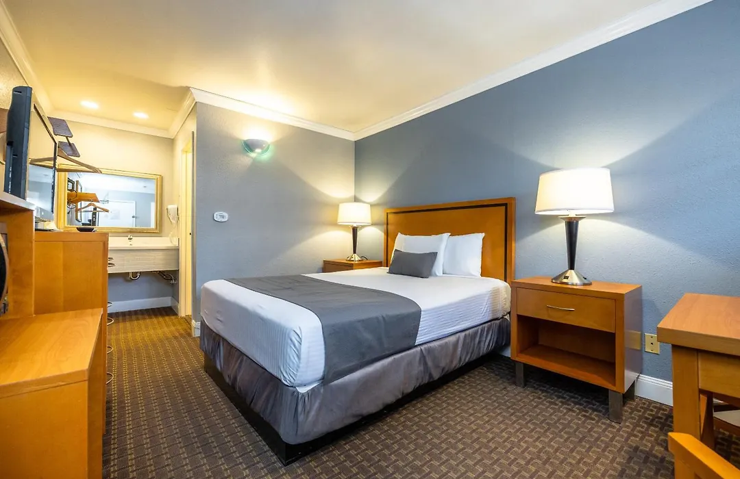 Soma Park Inn-1