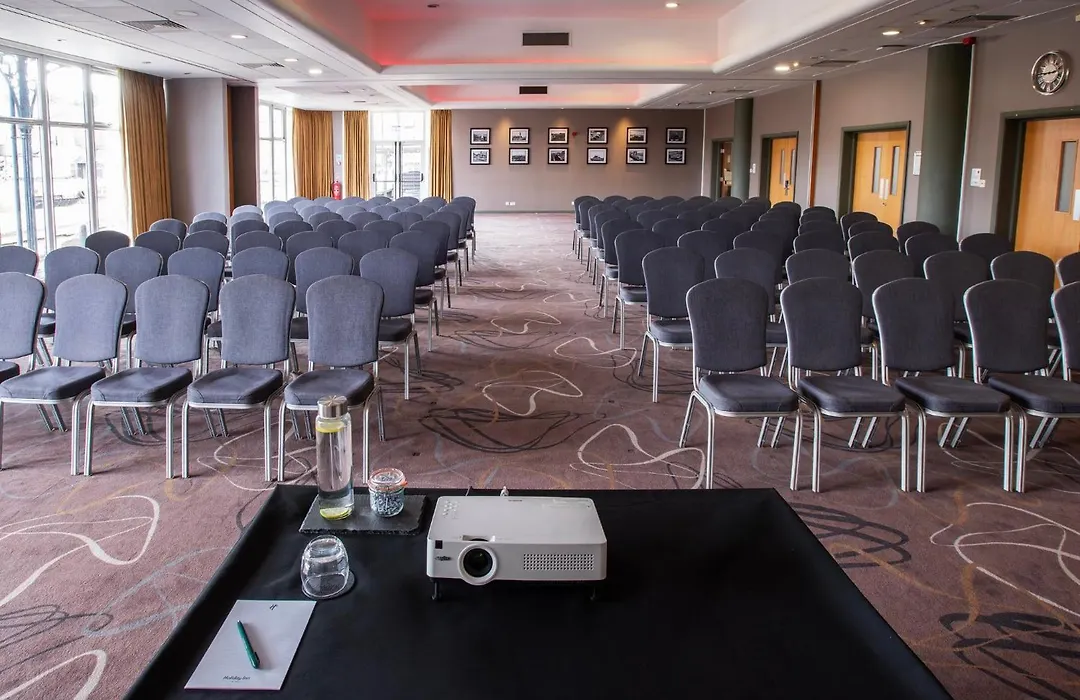 Holiday Inn Ellesmere Port/Cheshire Oaks By Ihg-1