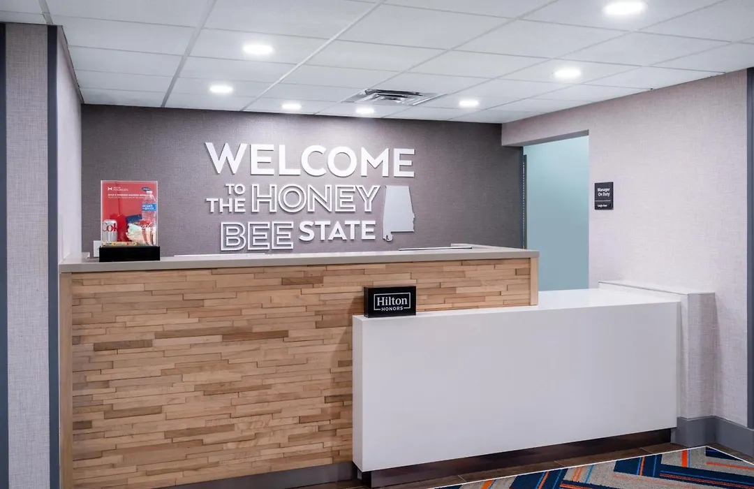 Hampton Inn Auburn-1