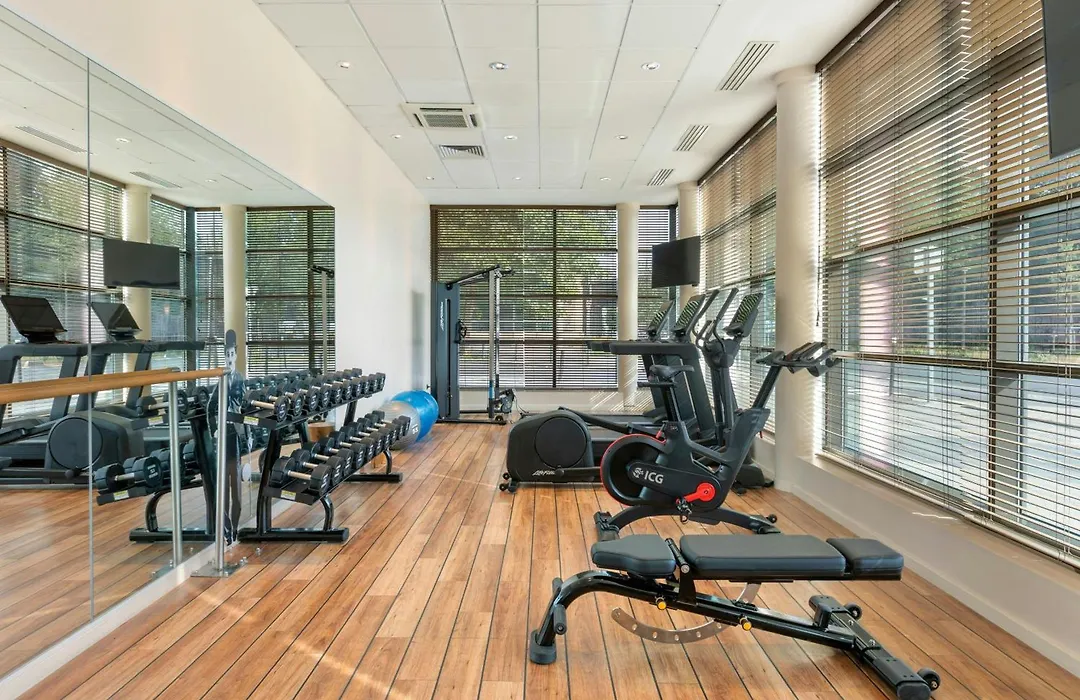 Courtyard By Marriott Paris Saint Denis-1