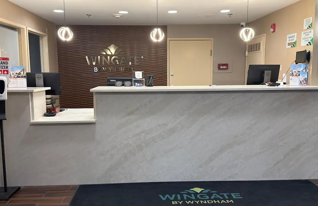 Wingate By Wyndham Utica-1