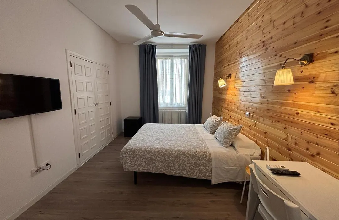 Hostal Goyal Pizarro-1