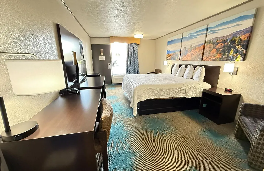 Days Inn By Wyndham Knoxville West-1