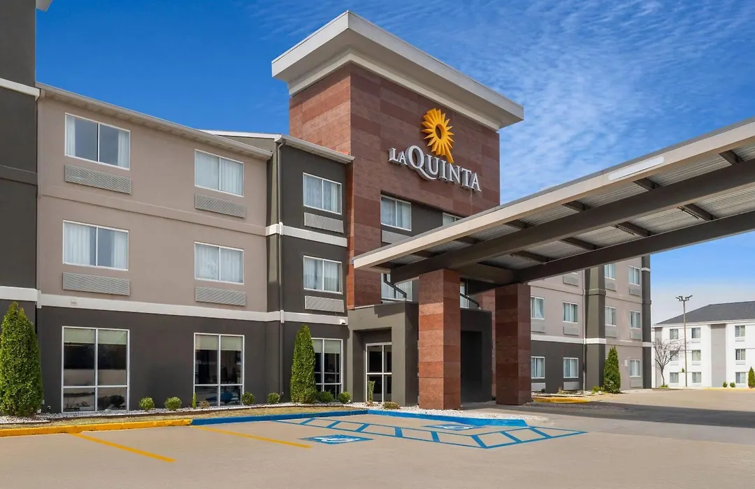 La Quinta By Wyndham Fayetteville-1