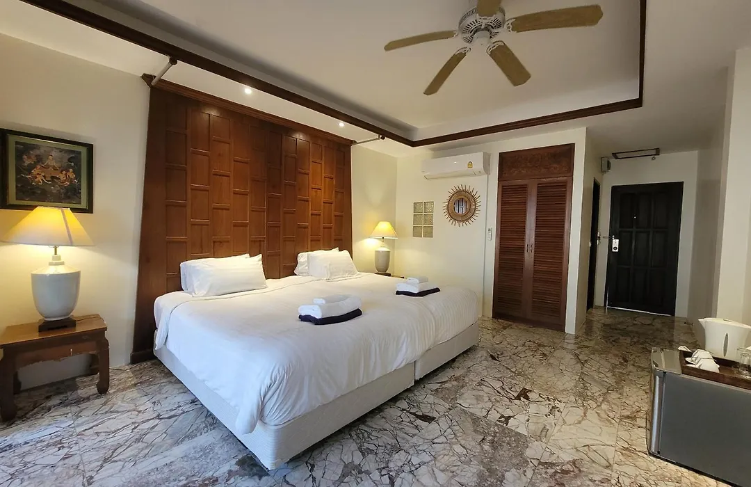 Koh Chang Cliff Beach Resort-1
