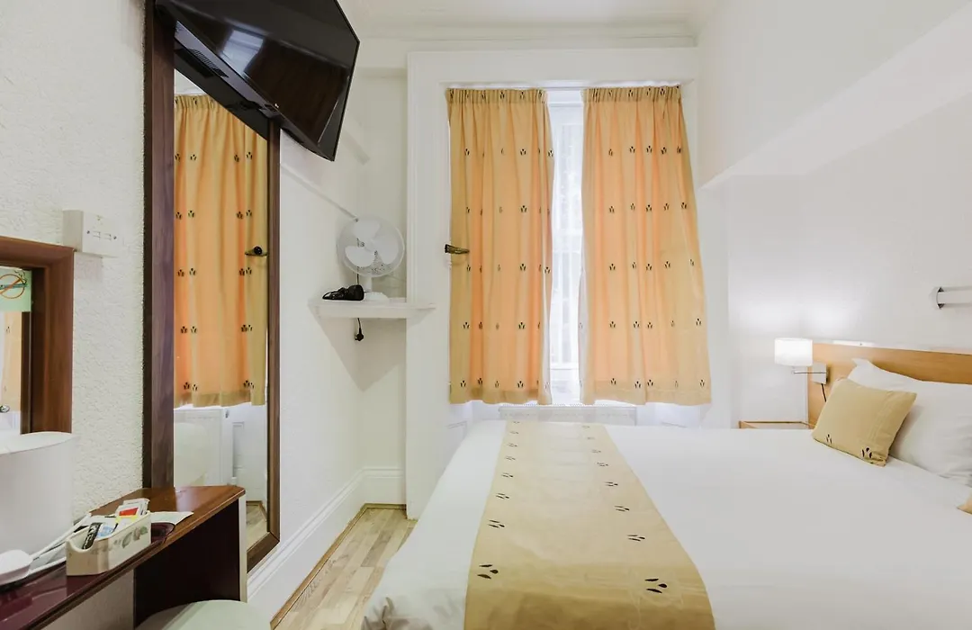 Falcon Hotel-1