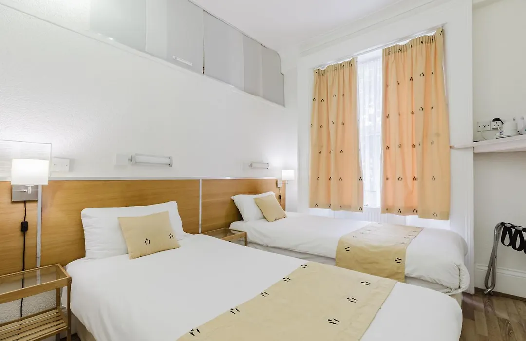 Falcon Hotel-1