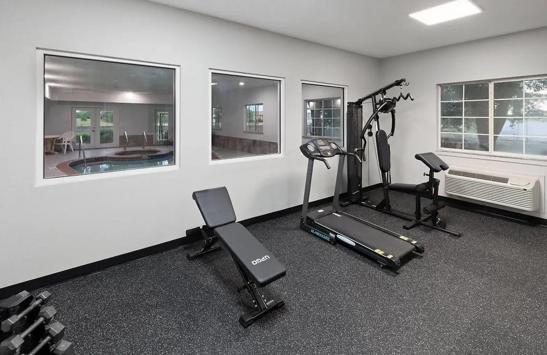 Baymont By Wyndham Texas City-1