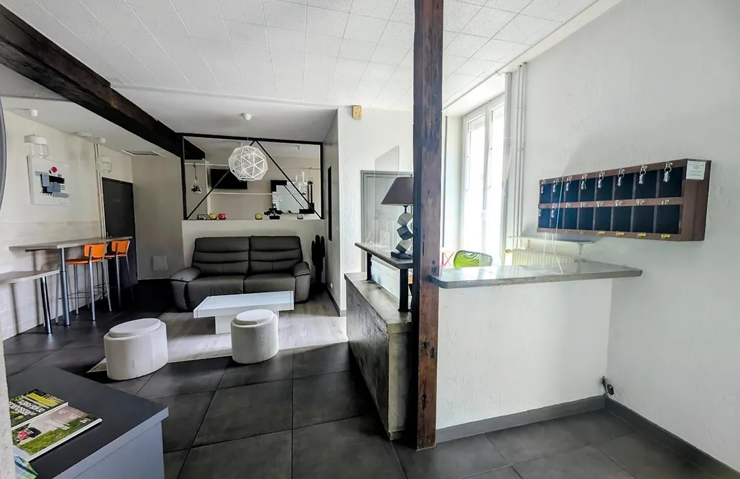 Hotel De Cleves-1