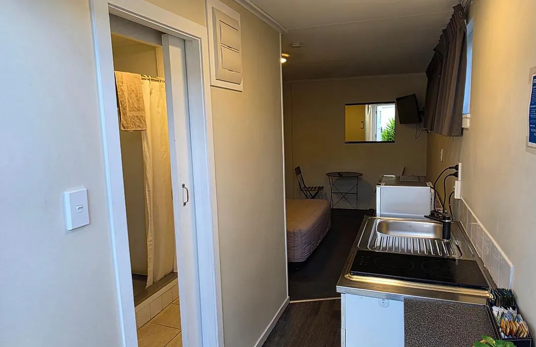 Fernleaf Motel-1