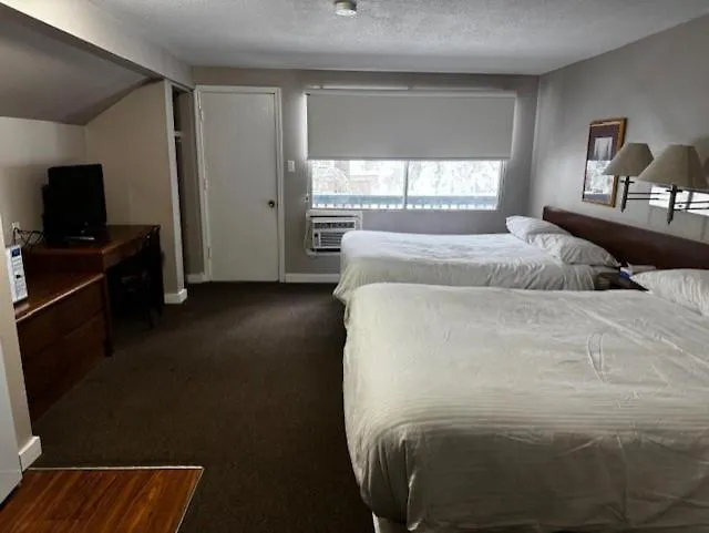 Clearwater Country Inn-1