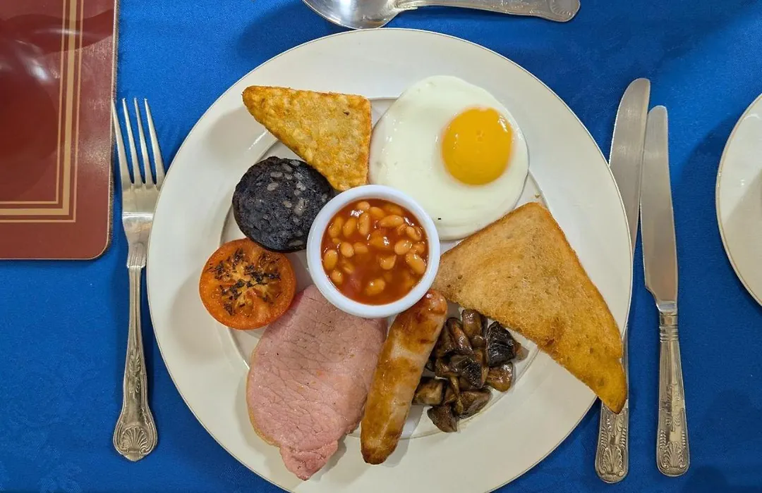 Kingswinford Guest House With Free Parking-1