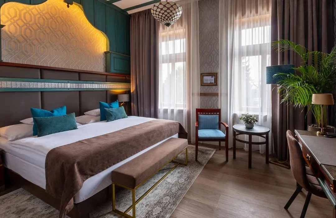 Hotel Golden Eagle-1