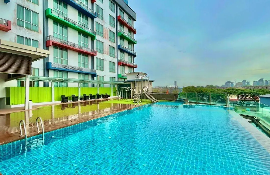 V8 Hotel Johor Bahru-1