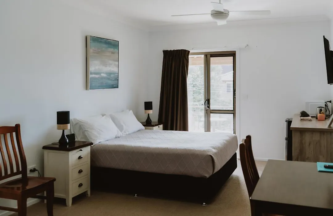 Riverside Rest Nambucca Heads-1