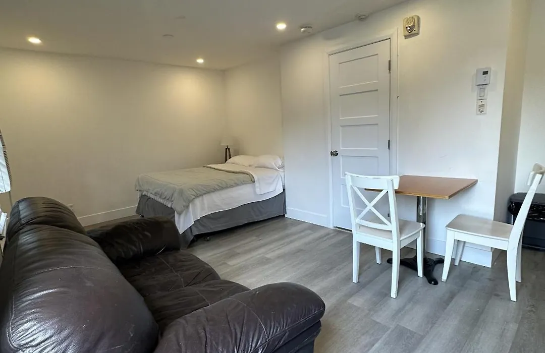 Hotel Mini Inc-1